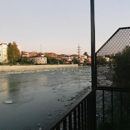 Apartment Riverside Kutaisi Exterior photo